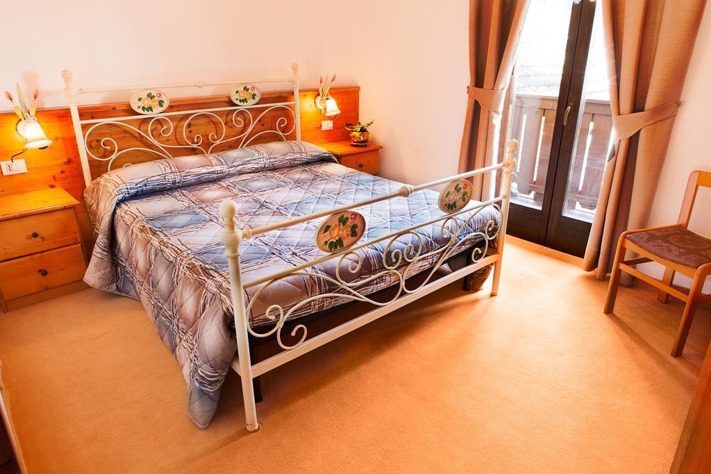 Bed and Breakfast Garni Bonsai Pinzolo Pokój zdjęcie