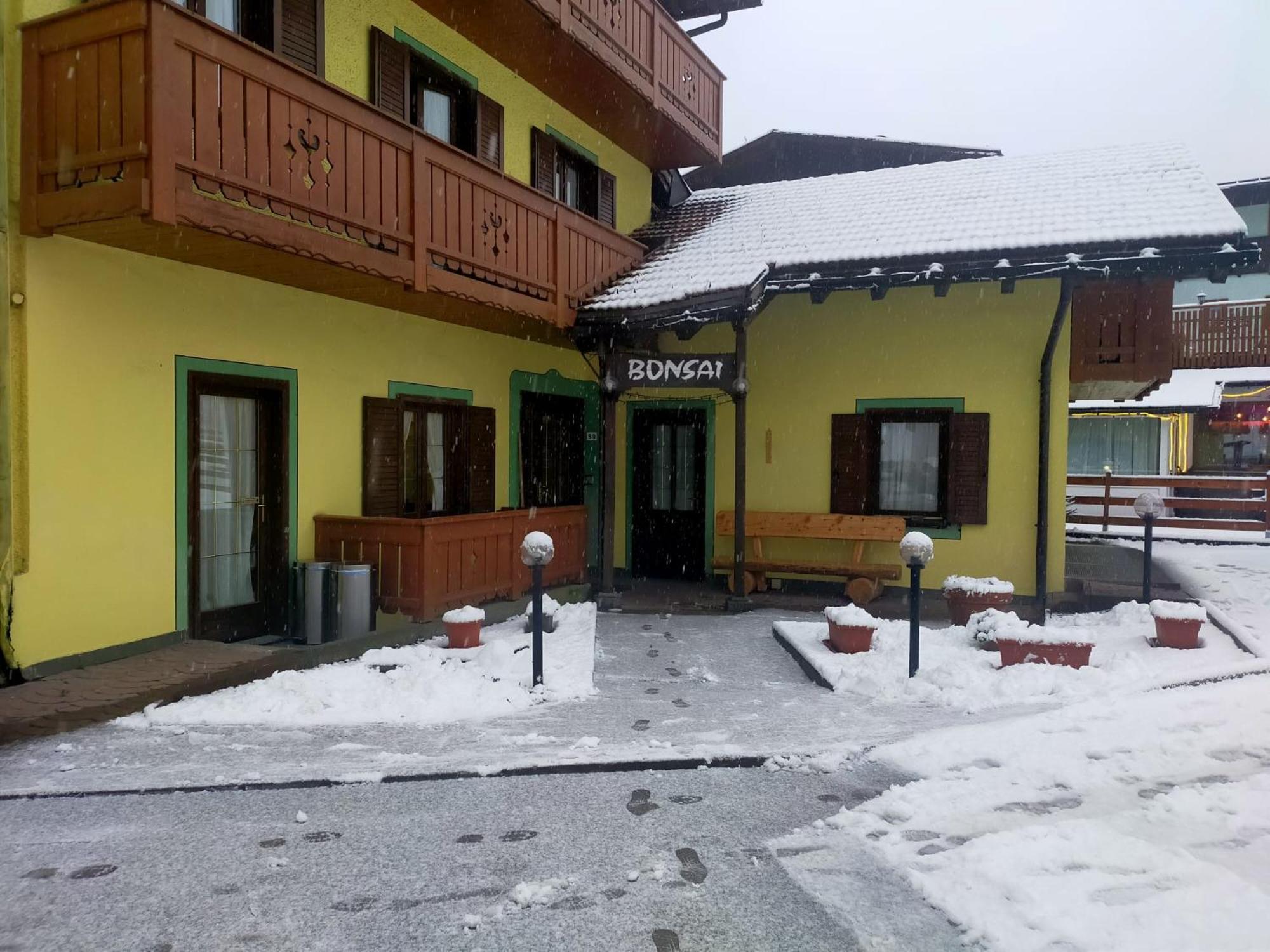 Bed and Breakfast Garni Bonsai Pinzolo Zewnętrze zdjęcie